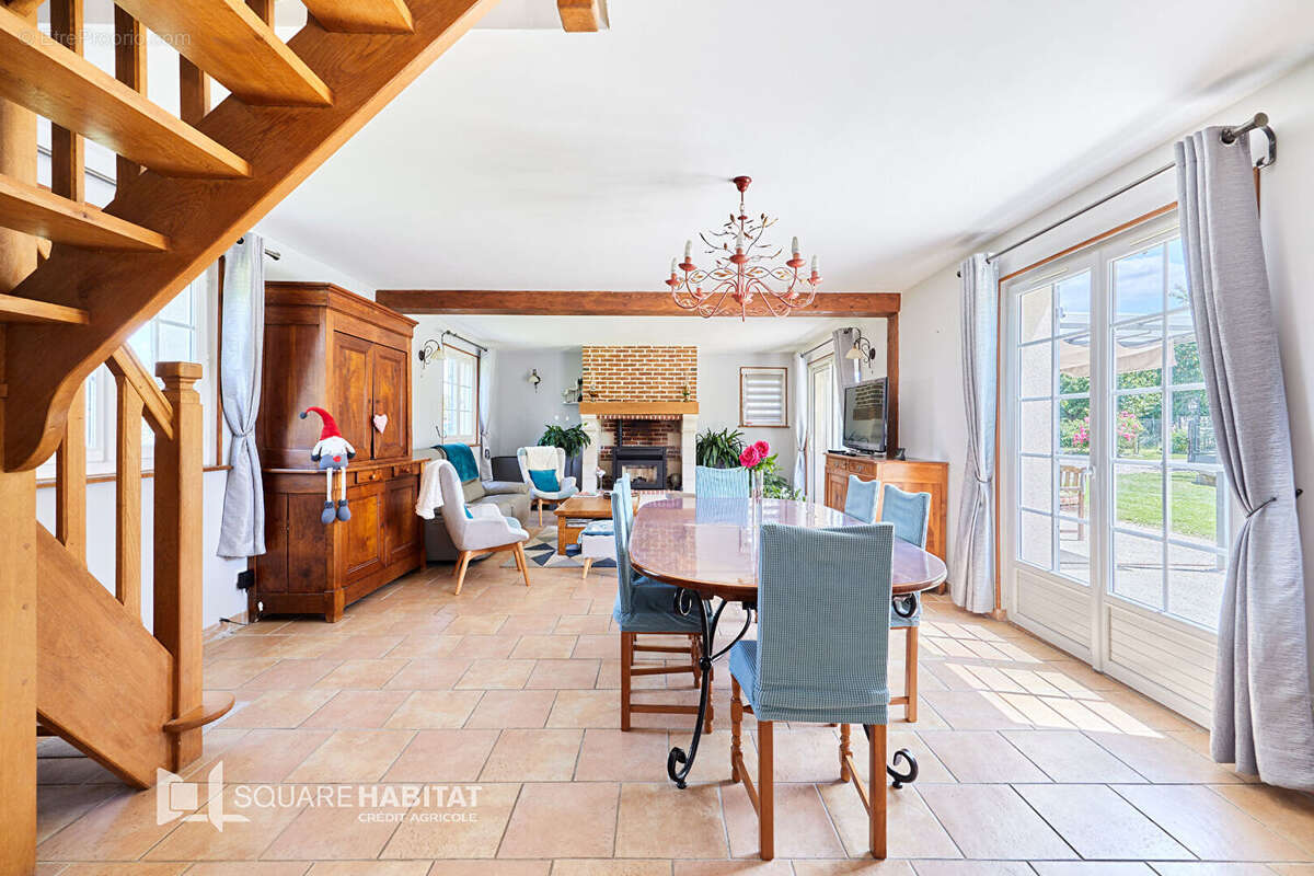 Maison à PONT-L&#039;EVEQUE