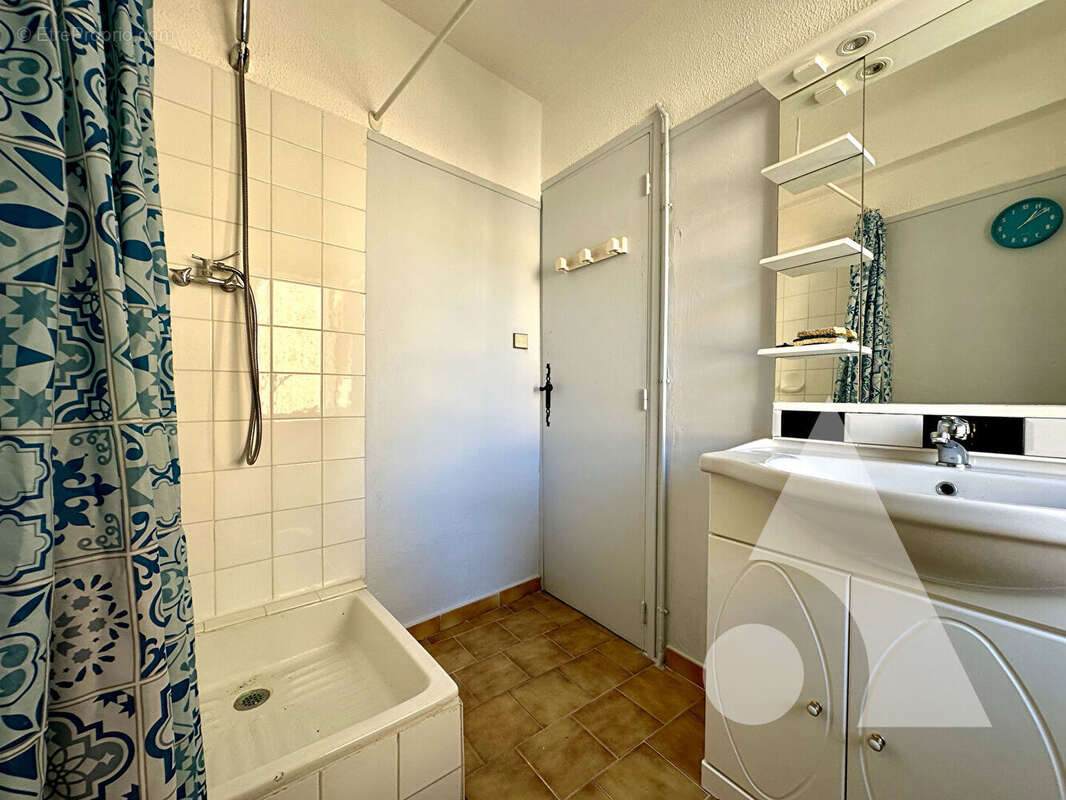 Appartement à REGUSSE