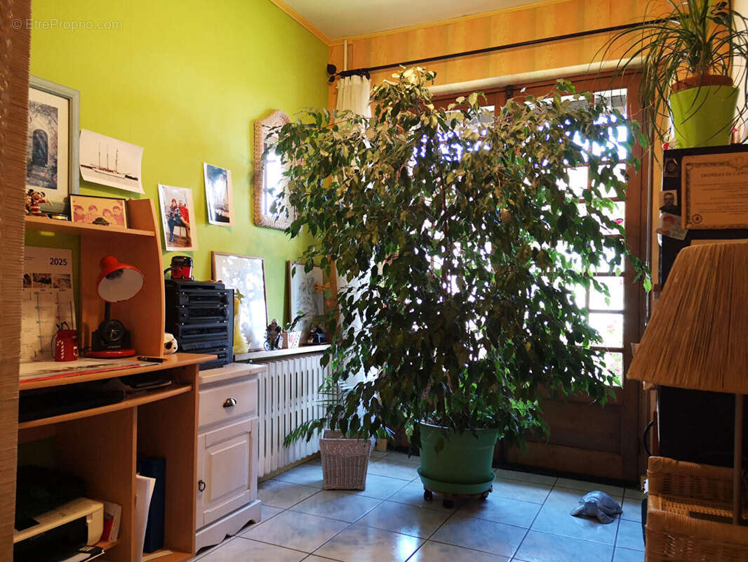 Maison à CHAMPROND-EN-GATINE