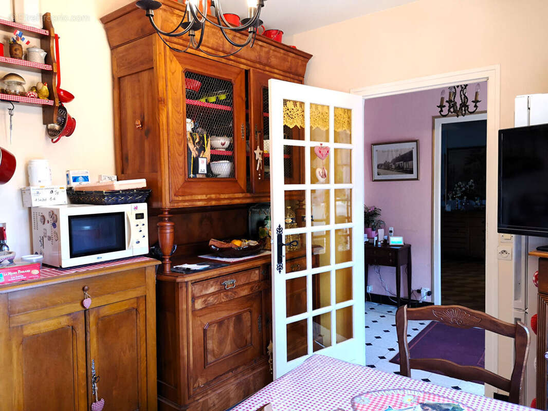 Maison à CHAMPROND-EN-GATINE