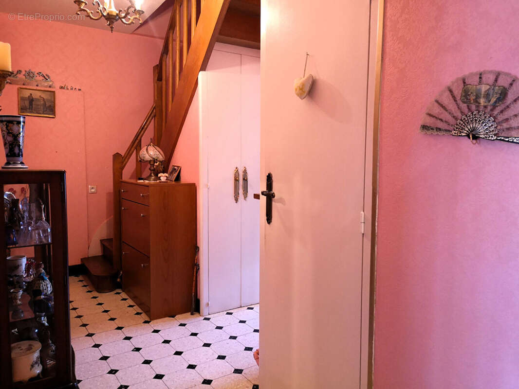 Maison à CHAMPROND-EN-GATINE