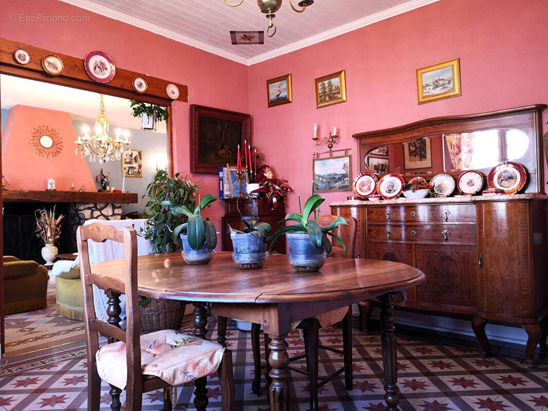 Maison à CHAMPROND-EN-GATINE