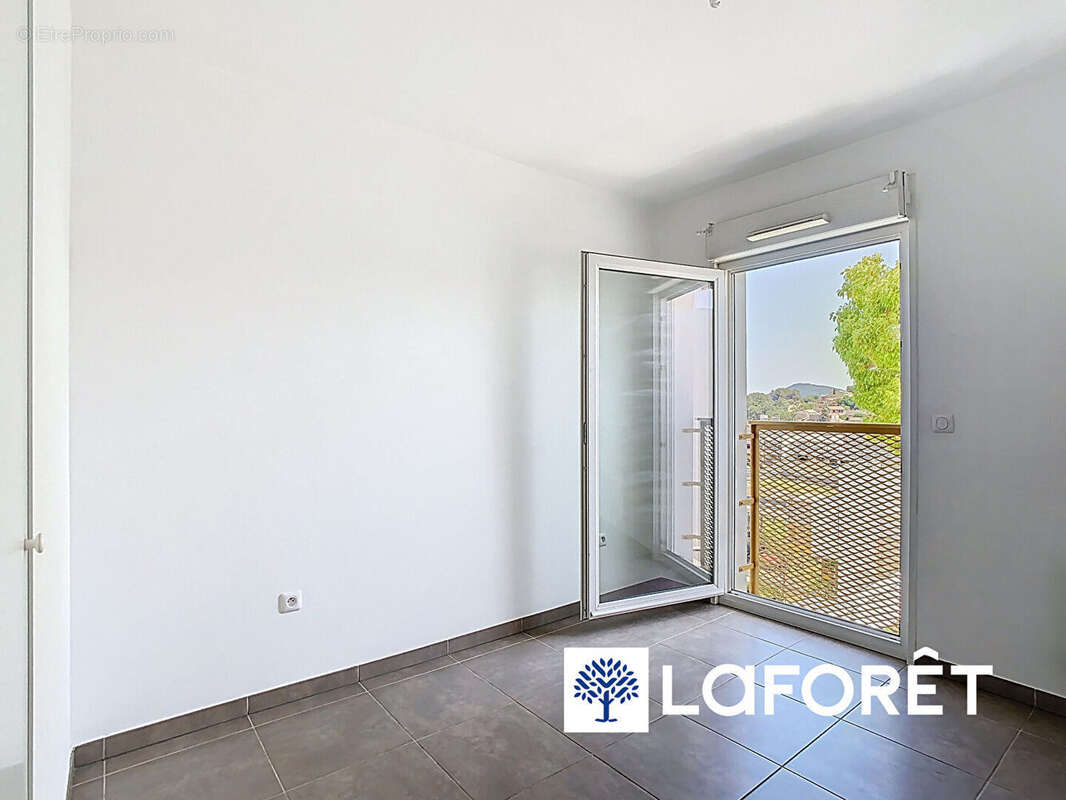 Appartement à LA VALETTE-DU-VAR