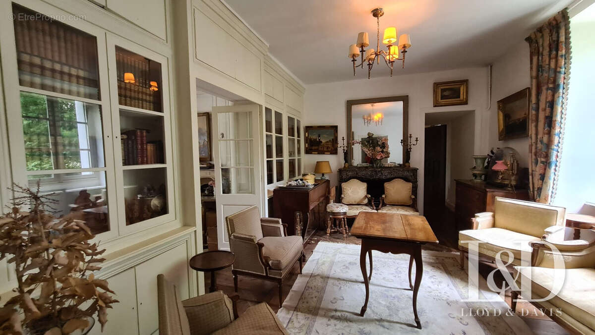 Maison à MILLY-LA-FORET