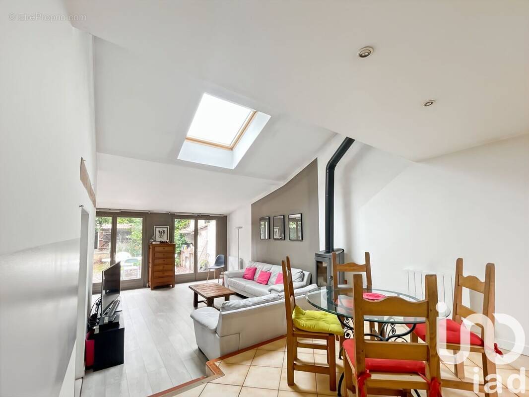 Photo 1 - Maison à MONTFERMEIL