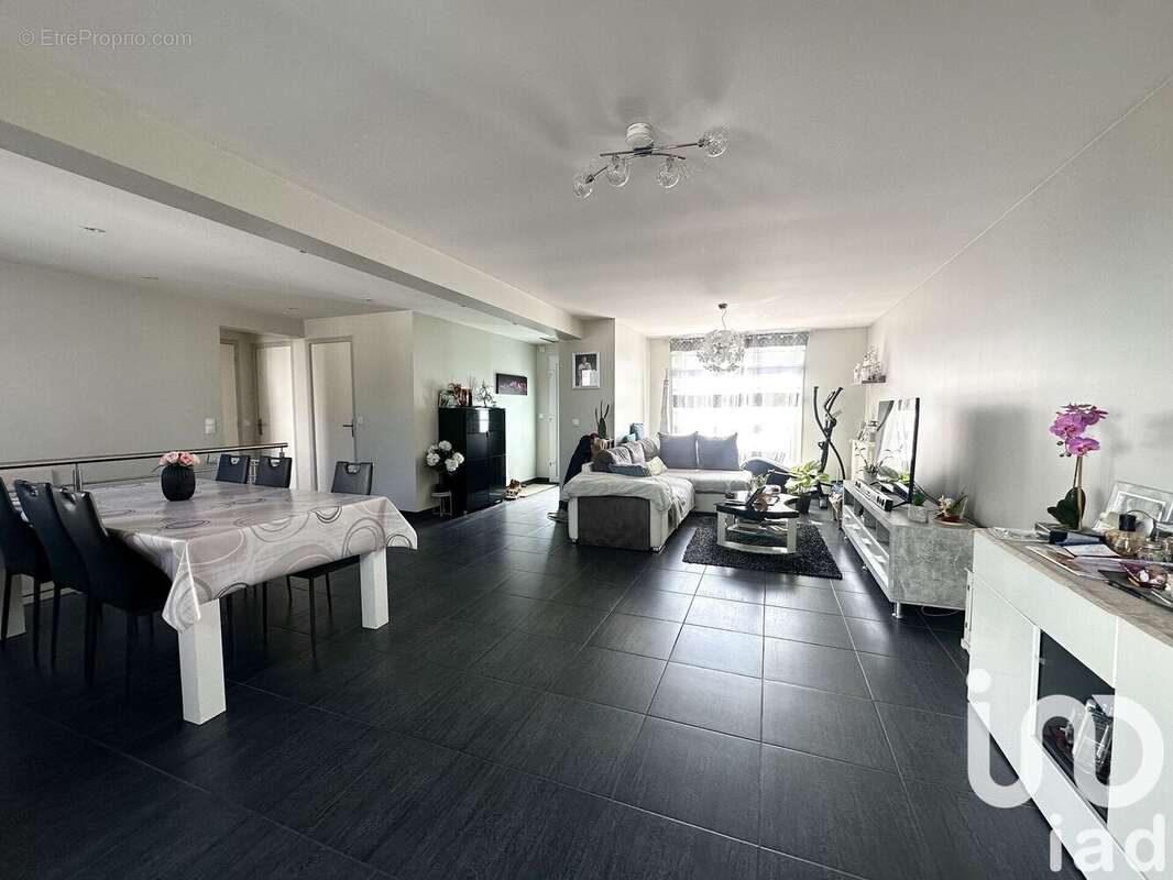 Photo 4 - Maison à PIERRELAYE