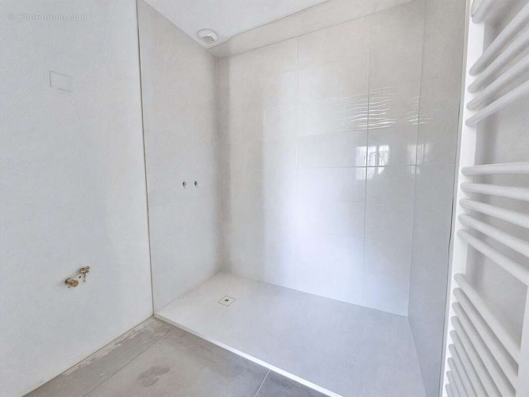 salle d&#039;eau du RDC  - Maison à CHATEAUGIRON