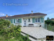 Maison à SAINT-CHERON