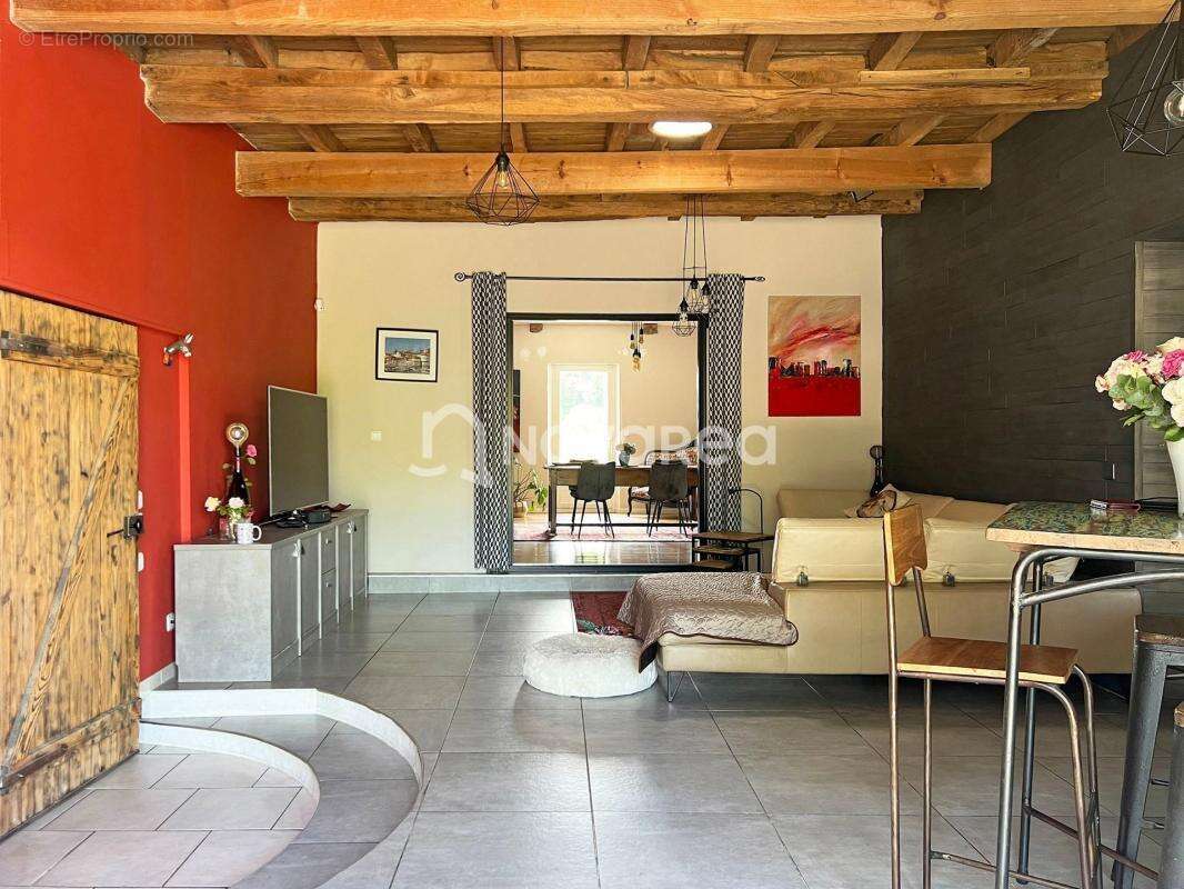 Maison à SAINT-MARTIN-DE-SEIGNANX