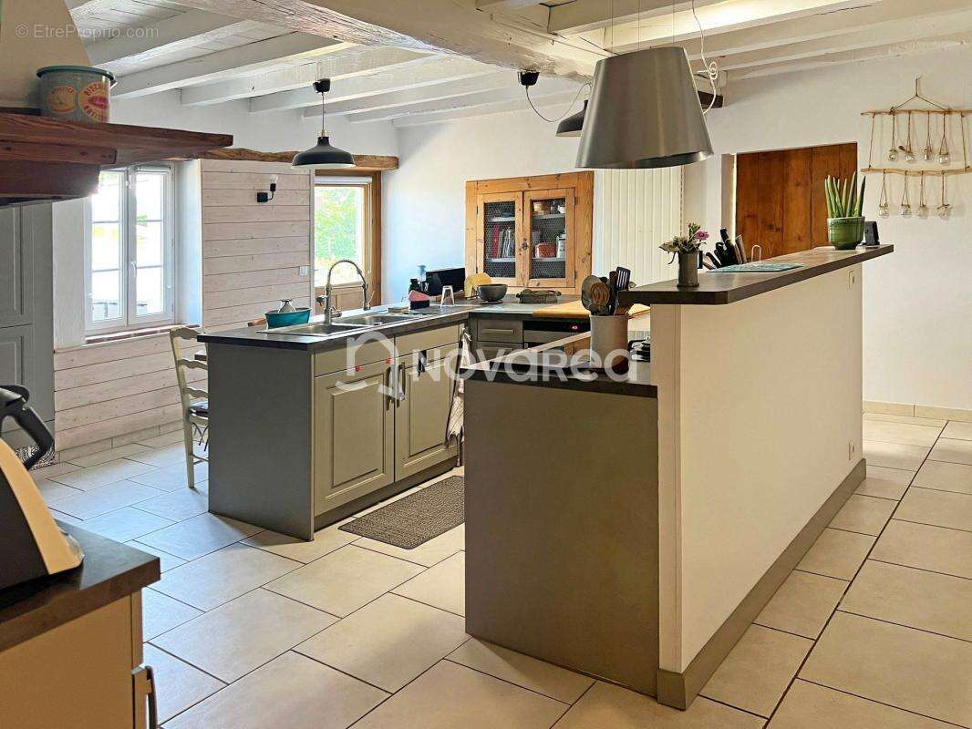 Maison à SAINT-MARTIN-DE-SEIGNANX