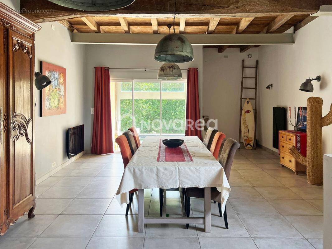 Maison à SAINT-MARTIN-DE-SEIGNANX