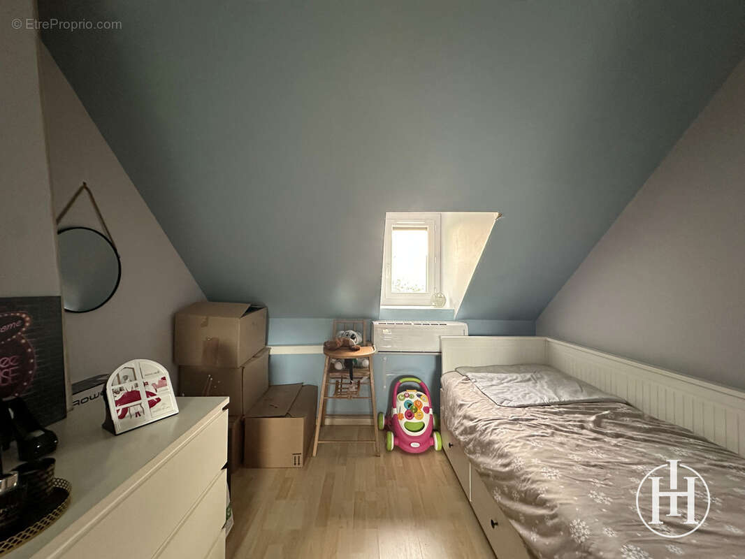 Maison à SAINT-PIERRE-LES-ETIEUX