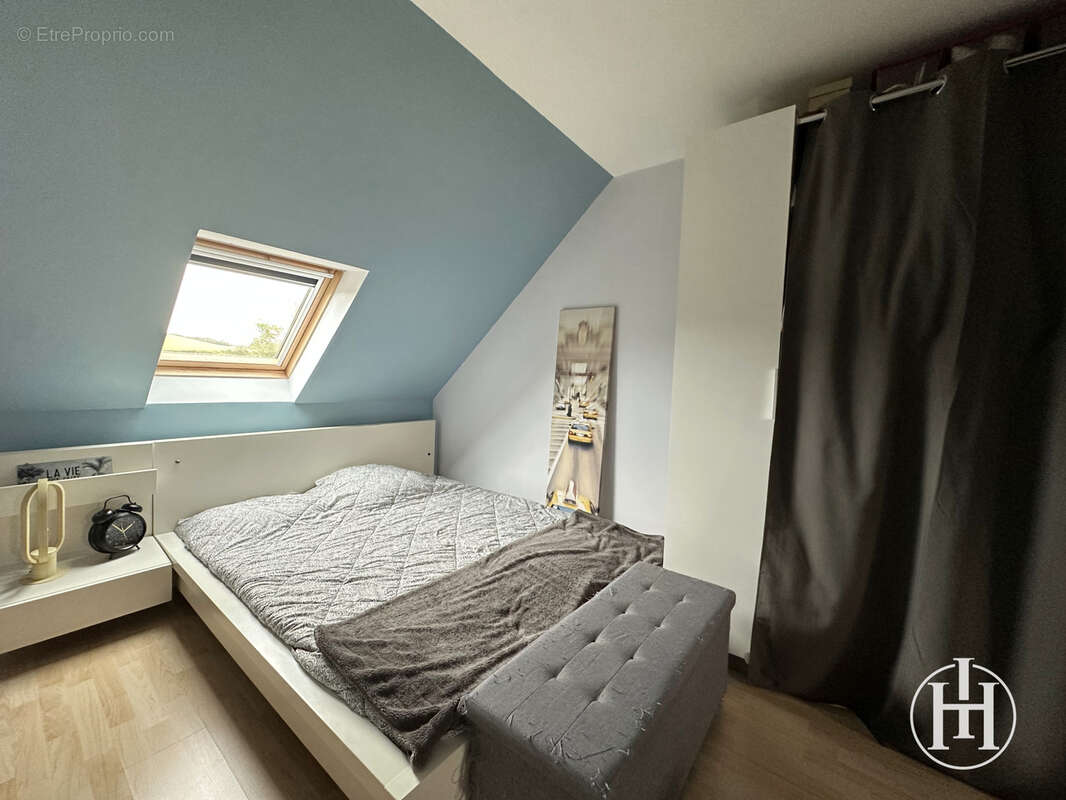 Maison à SAINT-PIERRE-LES-ETIEUX