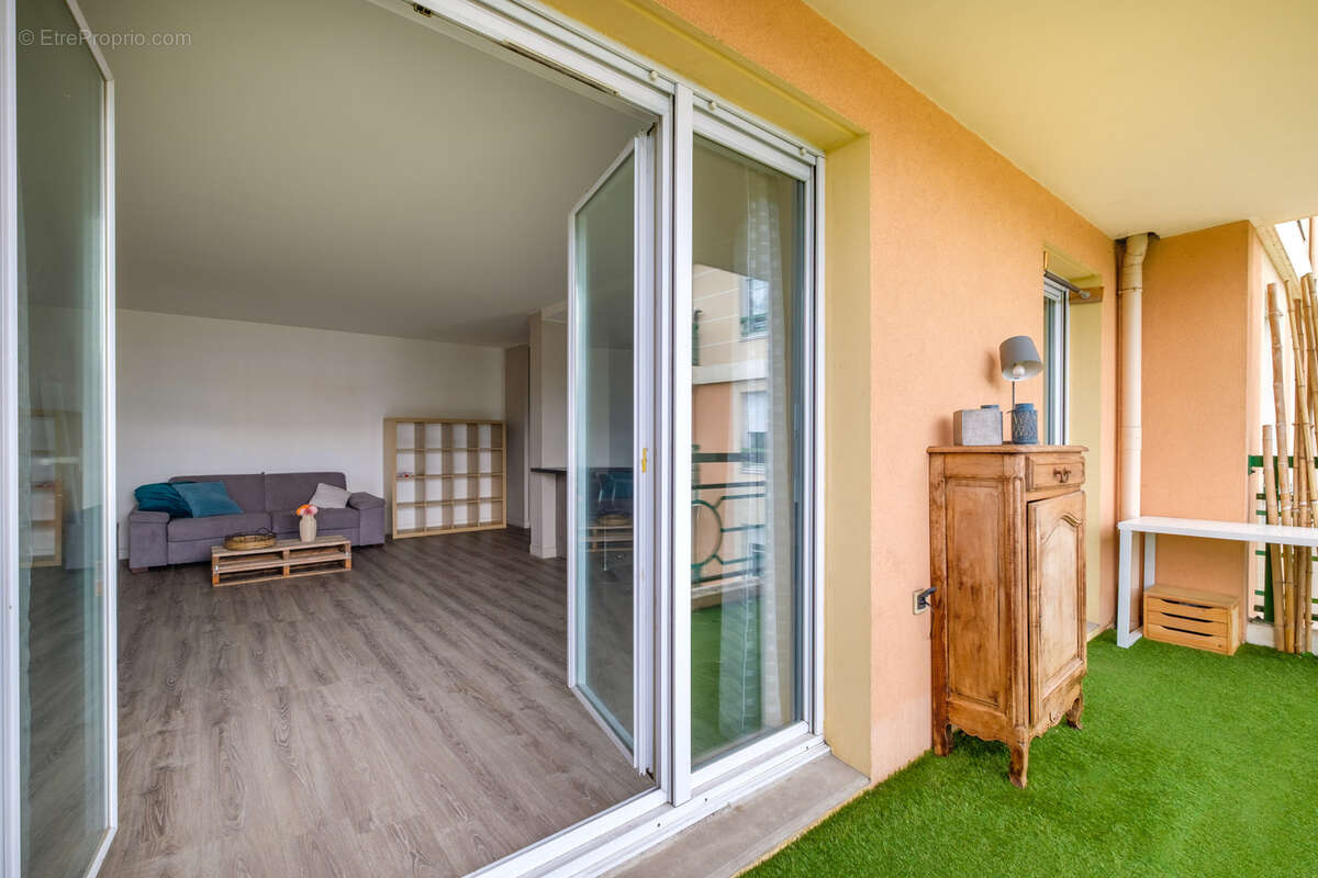 Appartement à TASSIN-LA-DEMI-LUNE