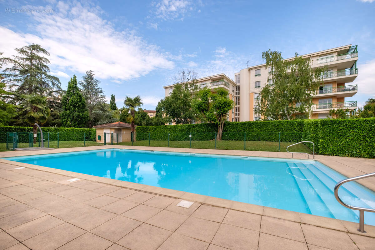 Appartement à TASSIN-LA-DEMI-LUNE