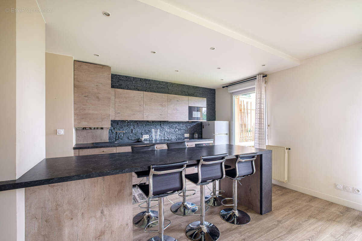 Appartement à TASSIN-LA-DEMI-LUNE