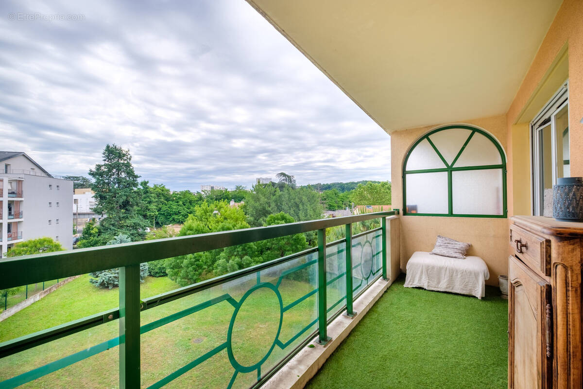 Appartement à TASSIN-LA-DEMI-LUNE