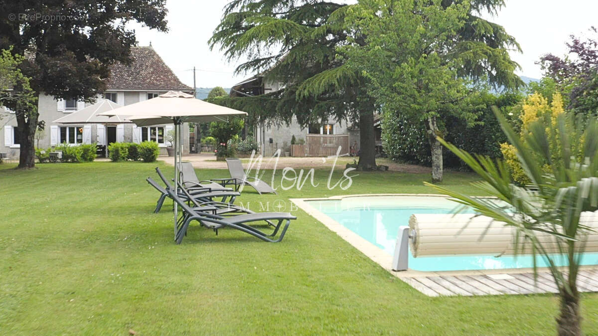 Maison à LES AVENIERES