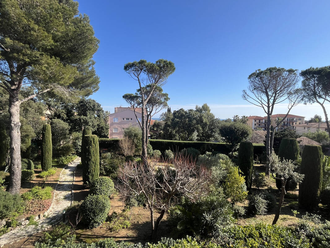 Appartement à FREJUS