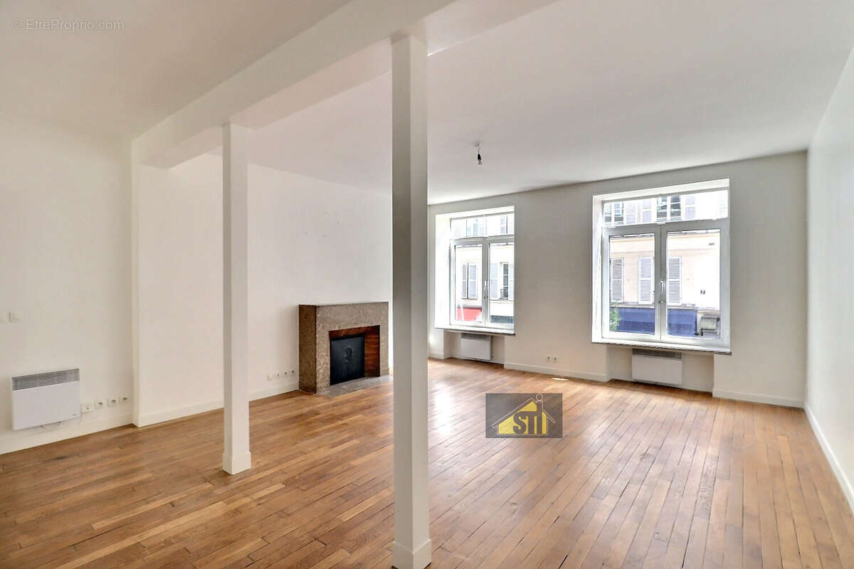 Appartement à PARIS-14E