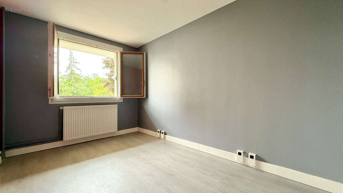 Appartement à CORBEIL-ESSONNES