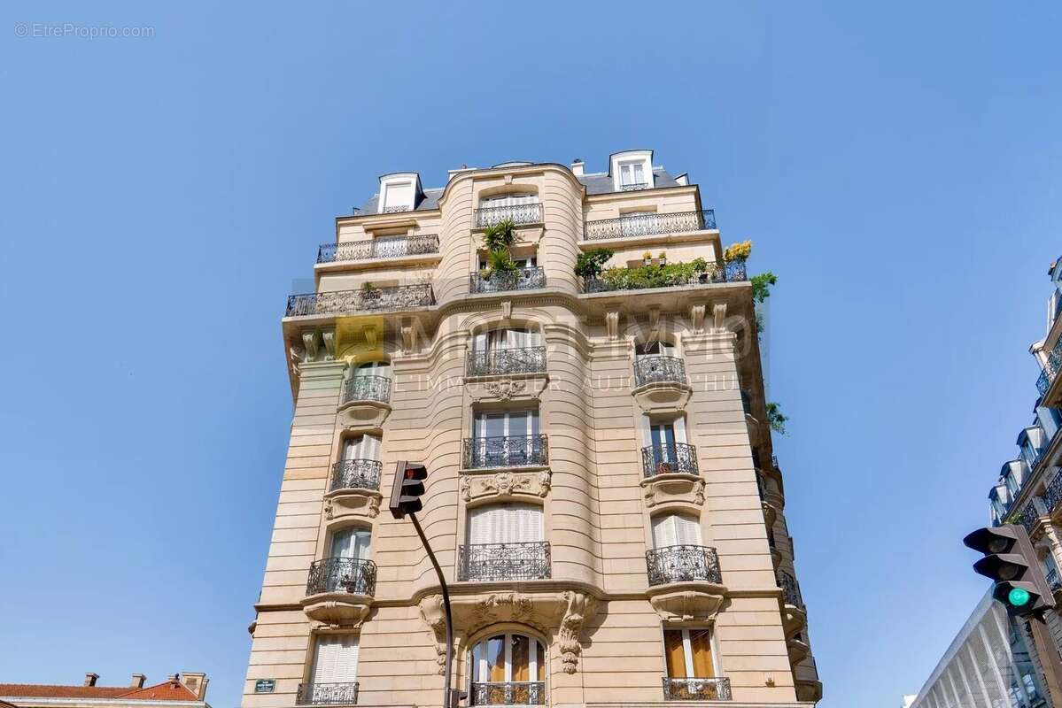 Appartement à PARIS-18E