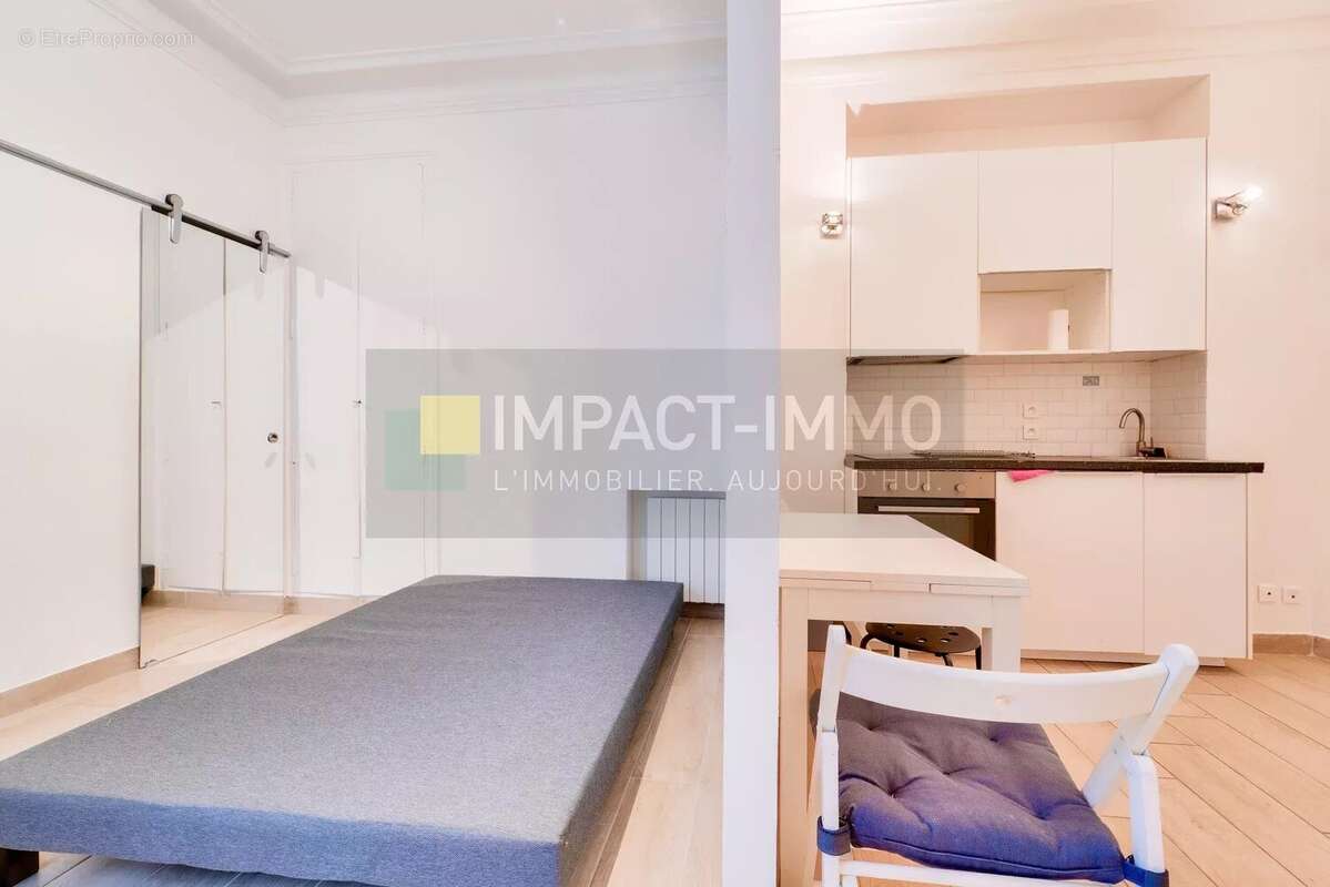 Appartement à PARIS-18E