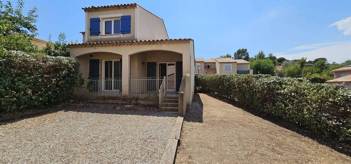 Autre à ROQUEBRUNE-SUR-ARGENS