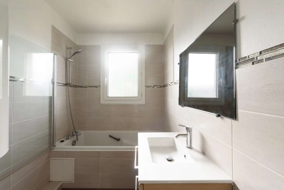 Appartement à AUBAGNE