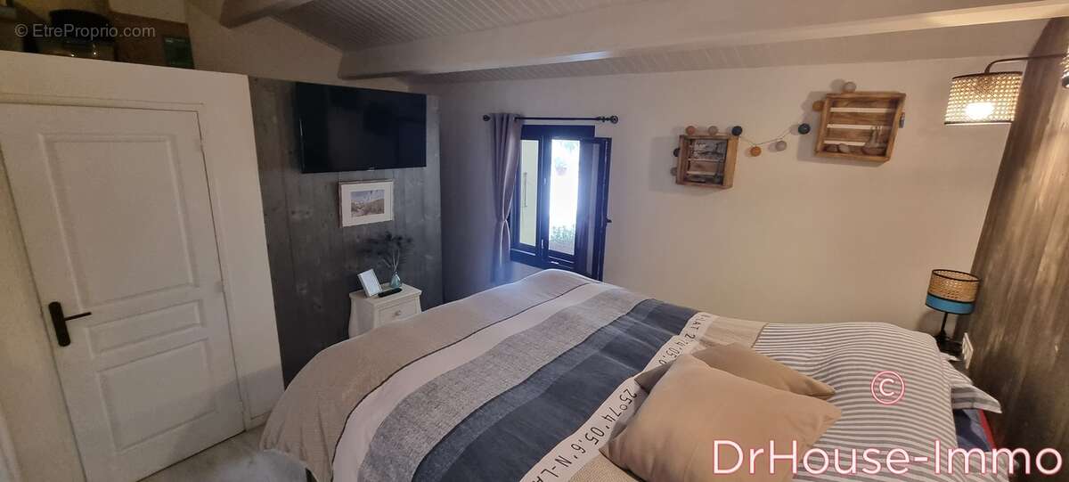 Maison à LE POIRE-SUR-VELLUIRE