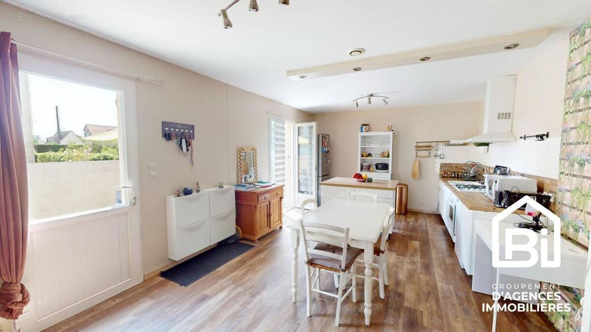 Maison à BIEVILLE-BEUVILLE