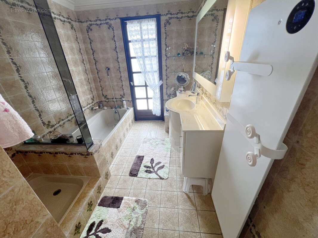 Maison à BLAINVILLE-SUR-L&#039;EAU