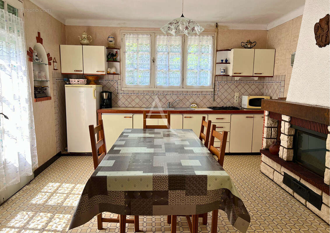 Maison à SAINT-URBAIN