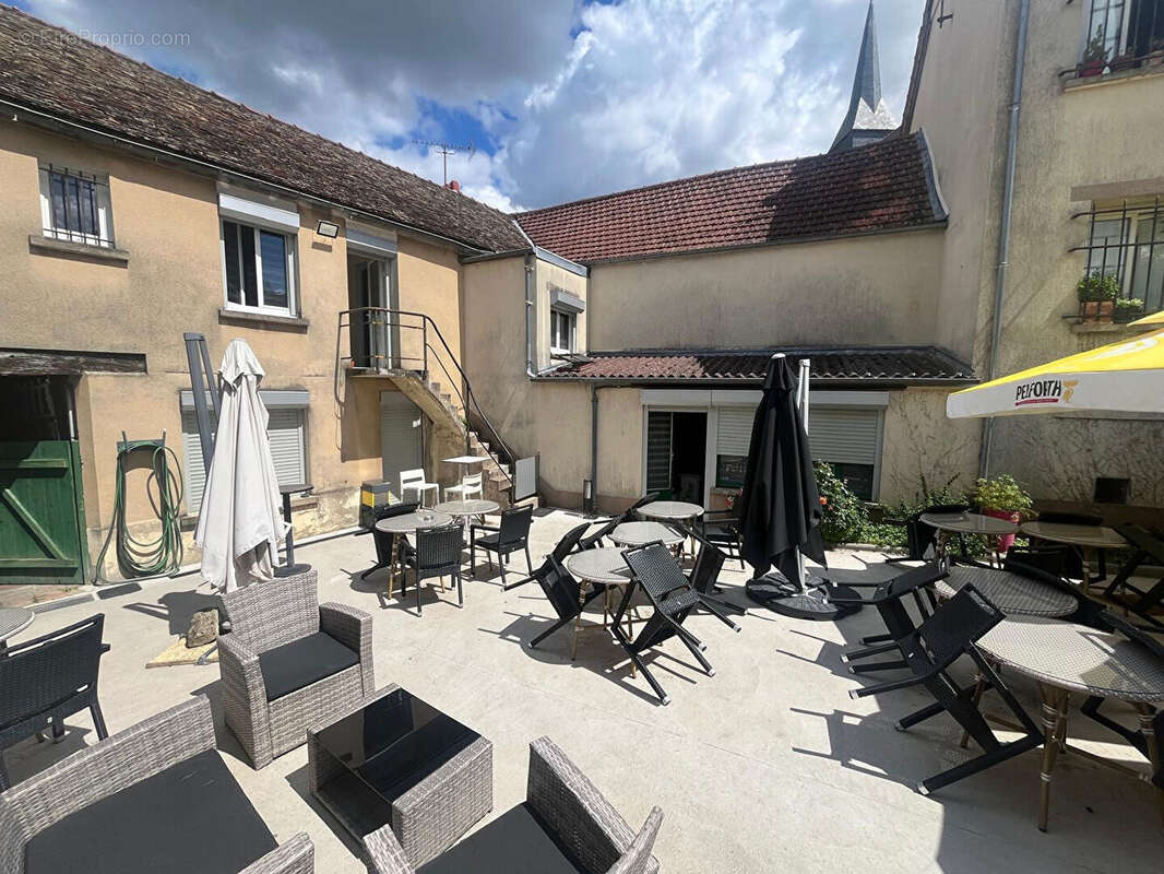 Commerce à GUERVILLE