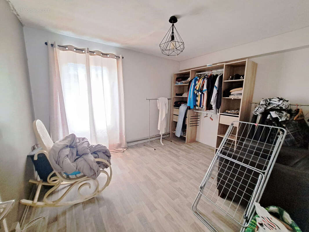 Commerce à GUERVILLE