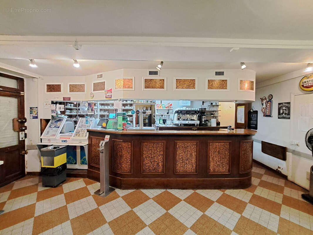 Commerce à GUERVILLE