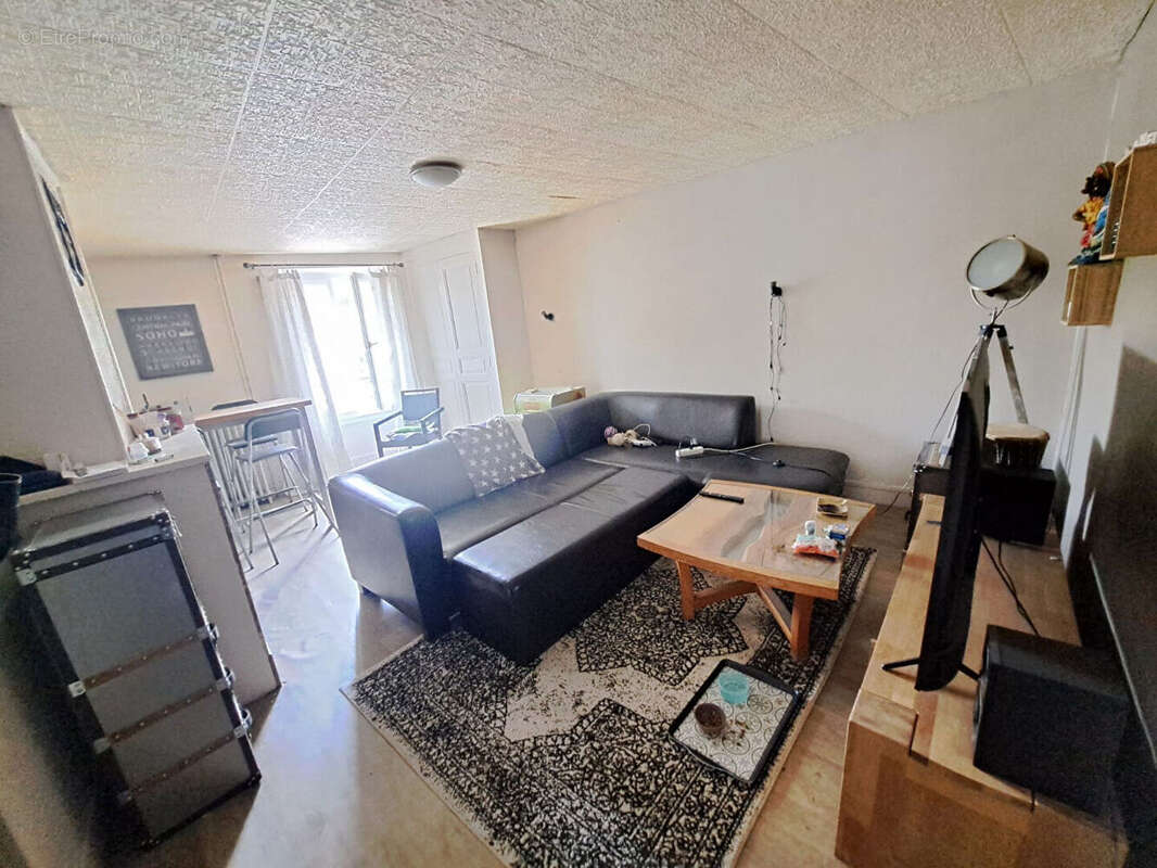 Commerce à GUERVILLE