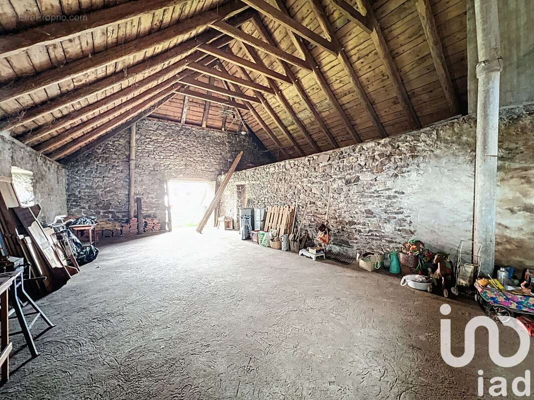 Photo 2 - Maison à LACHAMP-RAPHAEL