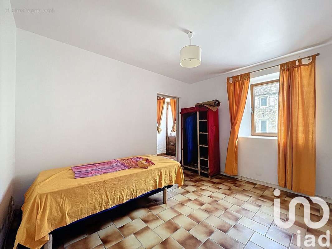 Photo 9 - Maison à LACHAMP-RAPHAEL