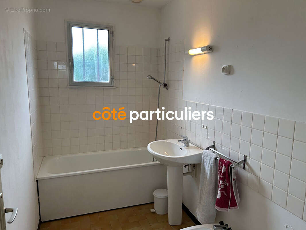 Maison à VILLENEUVE-LE-ROI