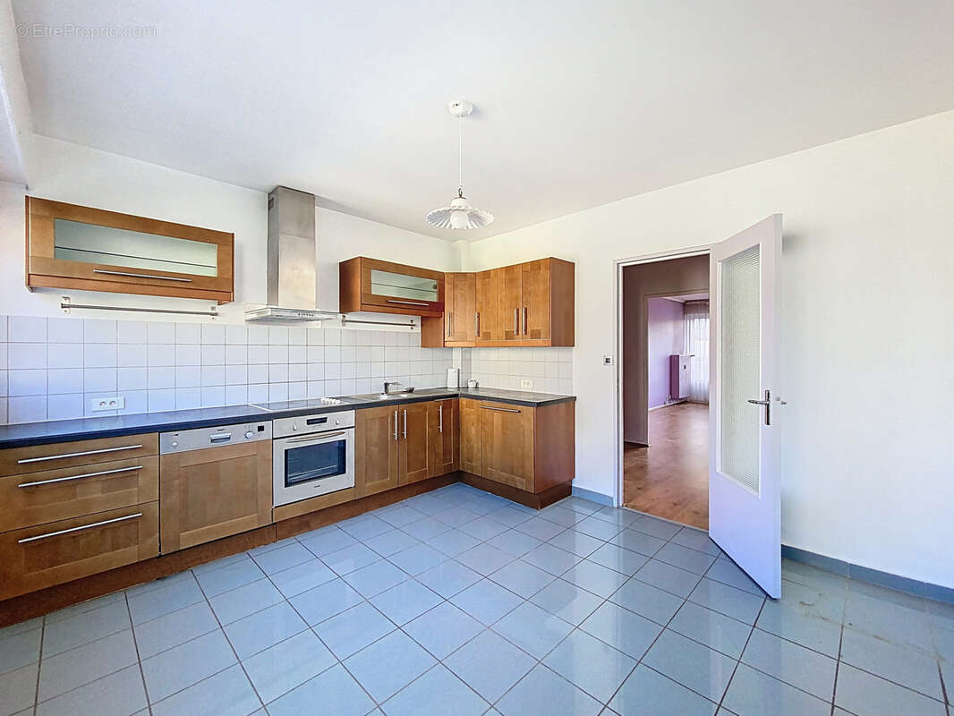 Appartement à SAINT-ETIENNE