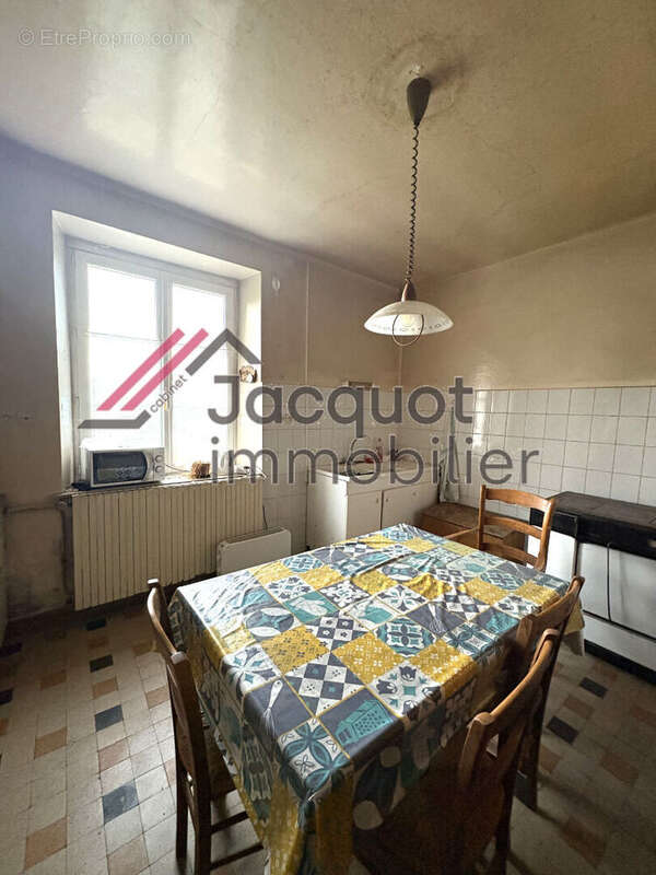 Maison à CHAMPAGNOLE