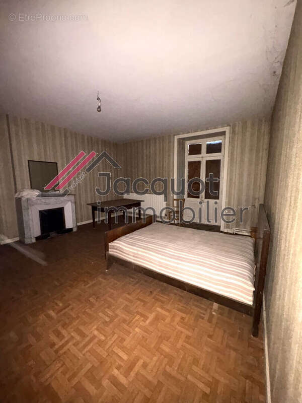 Maison à CHAMPAGNOLE