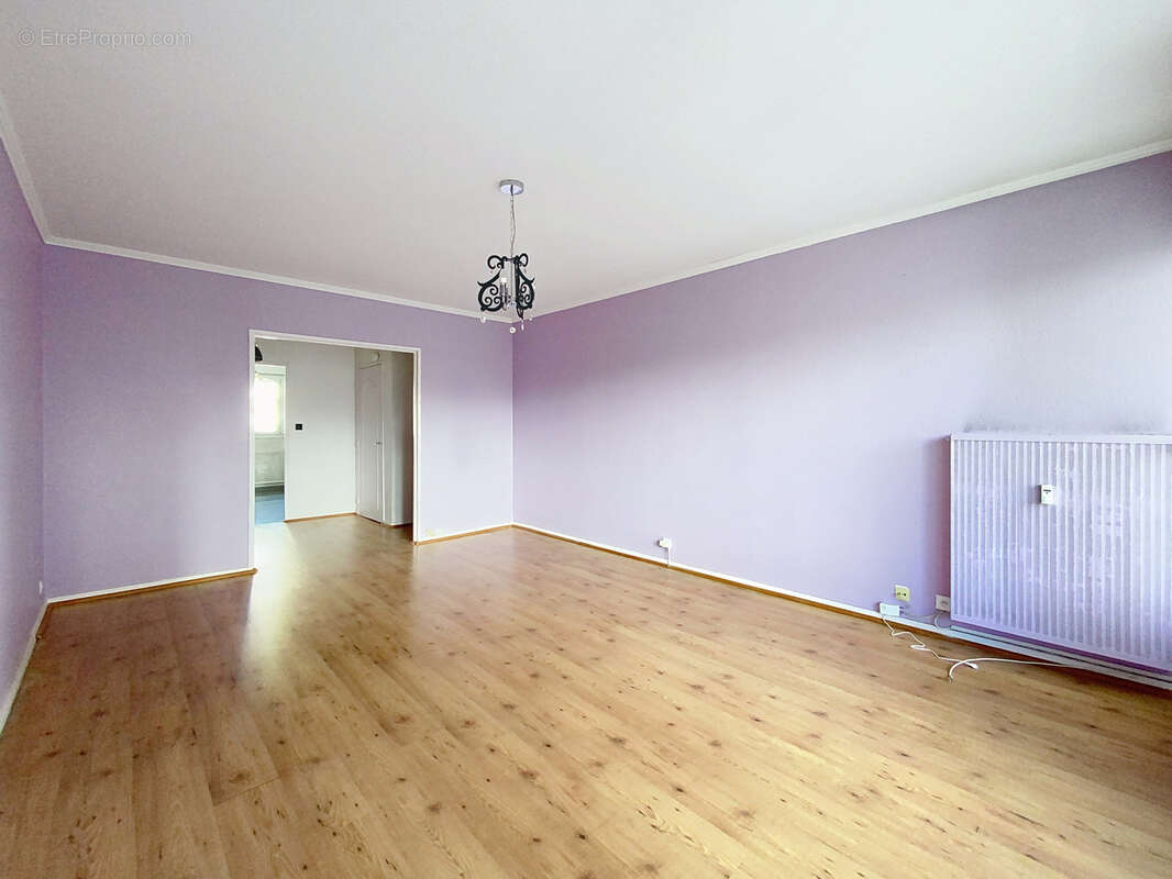 Appartement à SAINT-ETIENNE