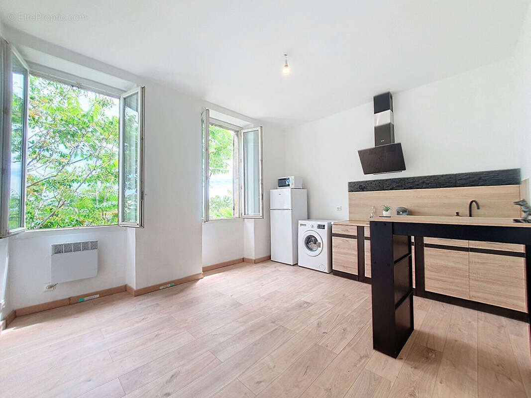Appartement à MARSEILLE-15E