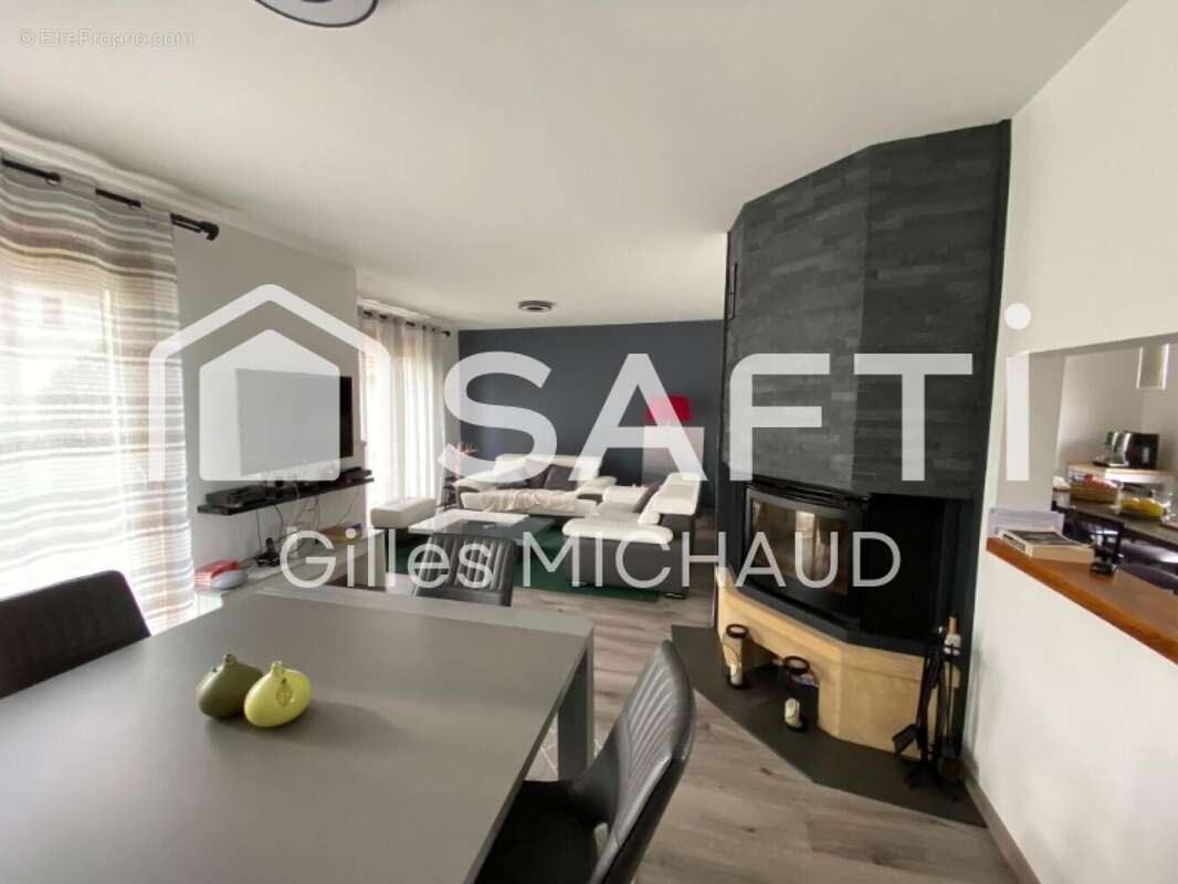 Photo 2 - Maison à VILLEREST