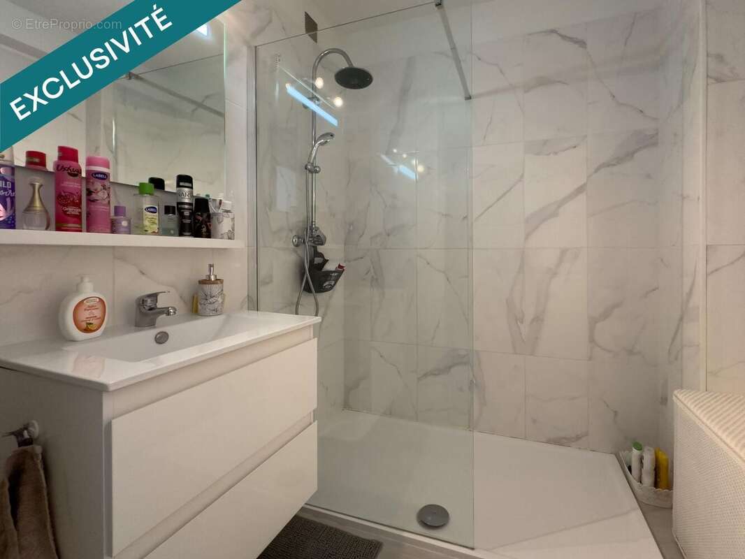 Photo 8 - Appartement à SAINT-LAURENT-DU-VAR