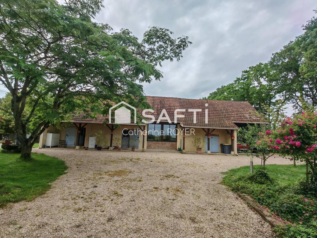 Photo 1 - Maison à LA CHAUX