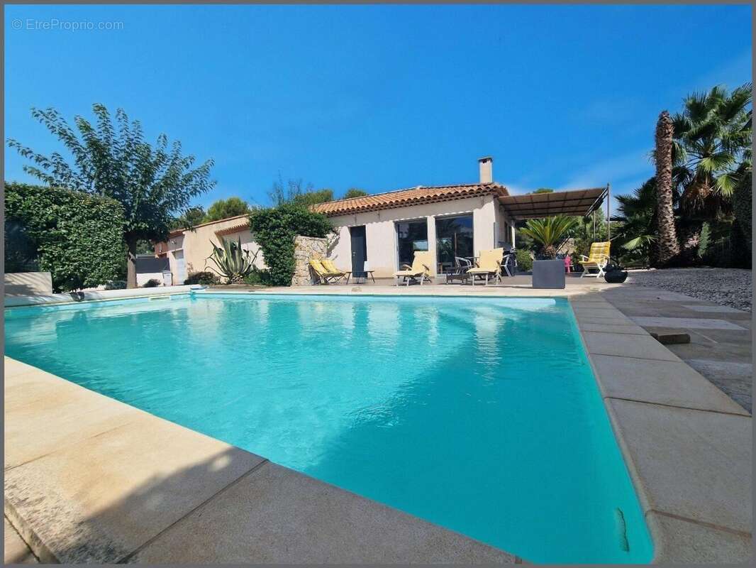 Photo 2 - Maison à SIX-FOURS-LES-PLAGES