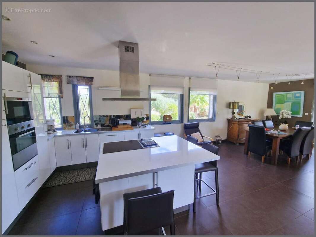 Photo 5 - Maison à SIX-FOURS-LES-PLAGES